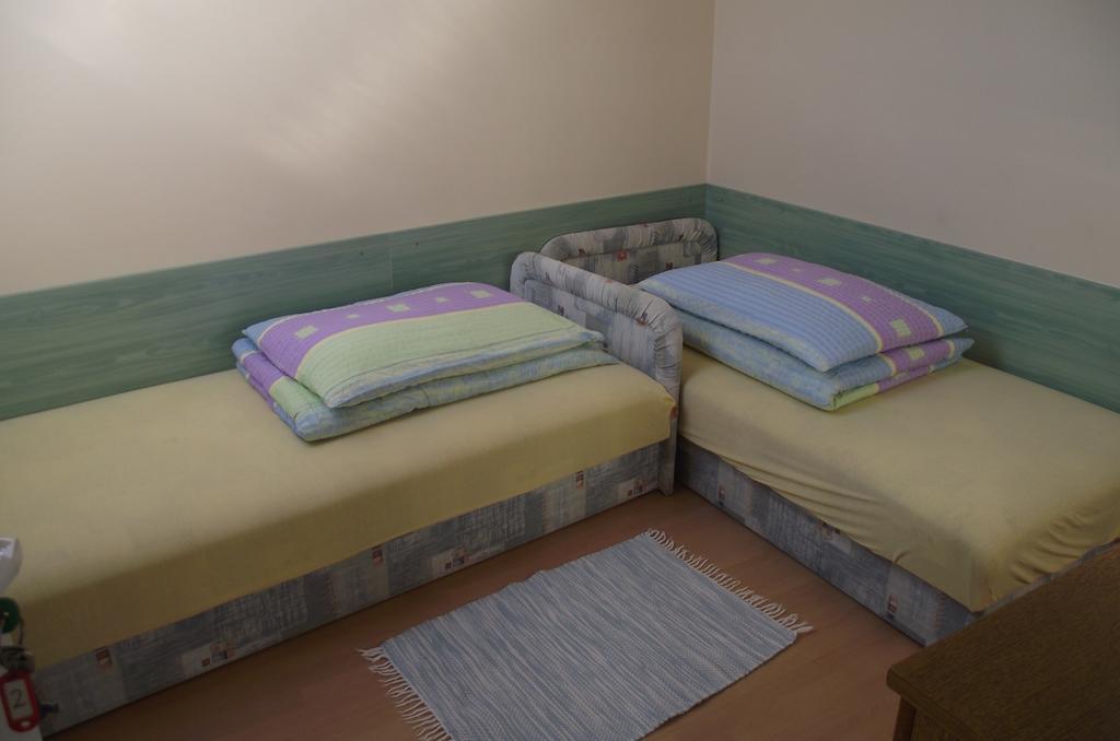 Radek Vendeghaz Es Apartman Halászi Zewnętrze zdjęcie